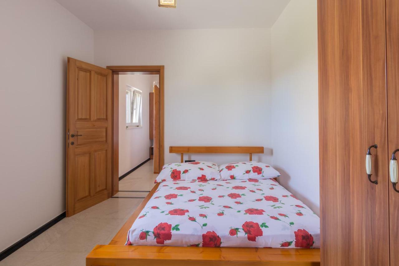 Casa Mala *